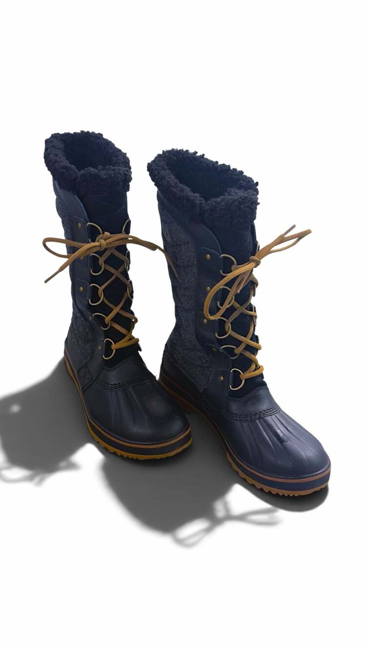 Sorel Women’s Tofino II, bought new, worn only once.